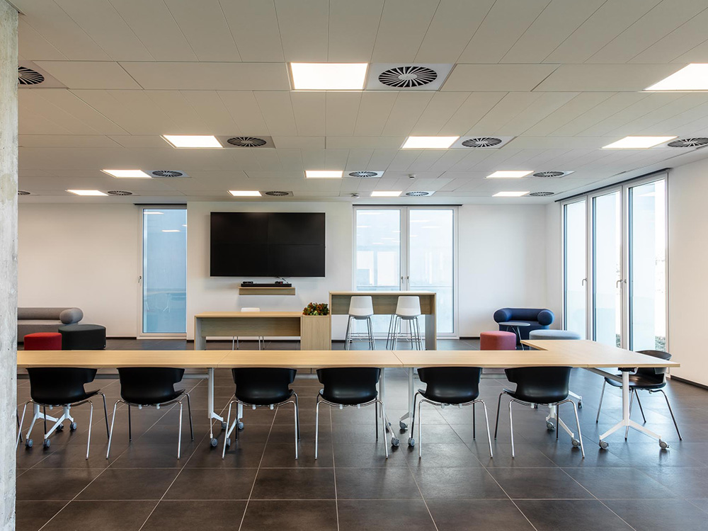 QEducational Carosello10